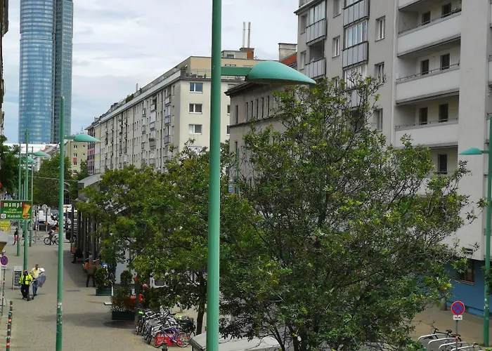 Hellwagstrasse *